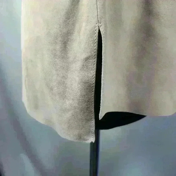 NWOTEtcetera Size 6‎ Very Soft Warm Beige Lamb Suede Top Spaghetti Straps Hi Low - Picture 3 of 12